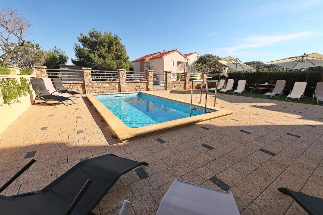 Apartments Oliva Vrsi Exterior photo